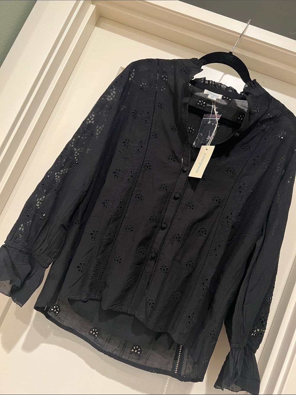 Sundance Black Eyelet Button-Front Ruffle Collar Blouse M